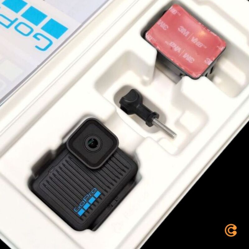 GoPro HERO Action Cam Kamera 4K UHD Schwarz Befestigungsösen Wasserdicht Akku - 0810116381869