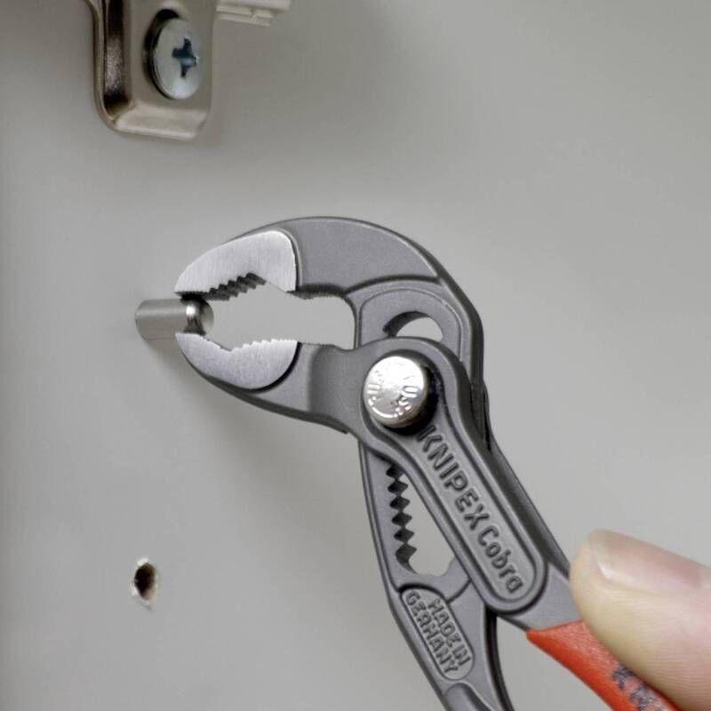 Knipex Wasserpumpenzange Zange 125 mm Chrom-Vanadium Elektrostahl  8701125 COBRA - 4003773069935
