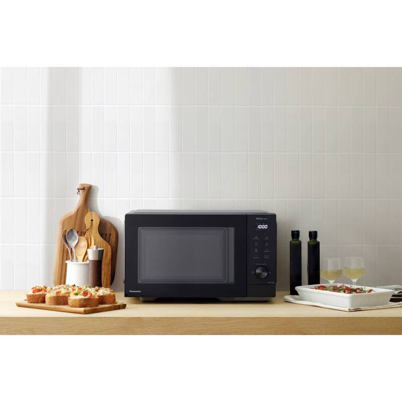 Panasonic NN-GD35QBEPG Mikrowelle Backofen Inverter Grillfunktion Schwarz - 5025232969739