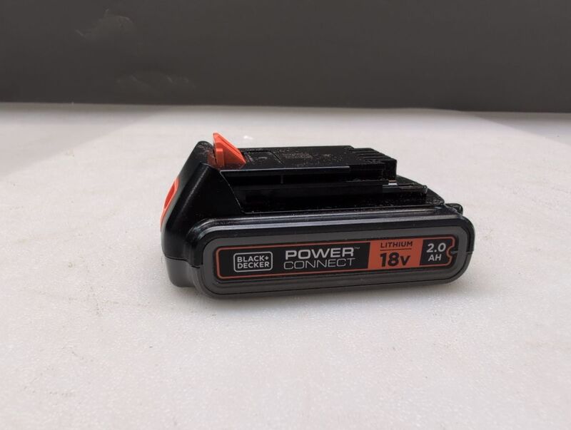 Black & Decker Akku Heckenschere 18V Li-Ion 430mm Akku Schere Gartenwerkzeug - 5035048470633