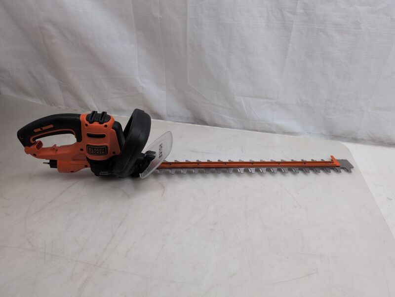 Black & Decker Heckenschere Elektro 600W 600mm Strauchschneider Astschneider - 5035048678145
