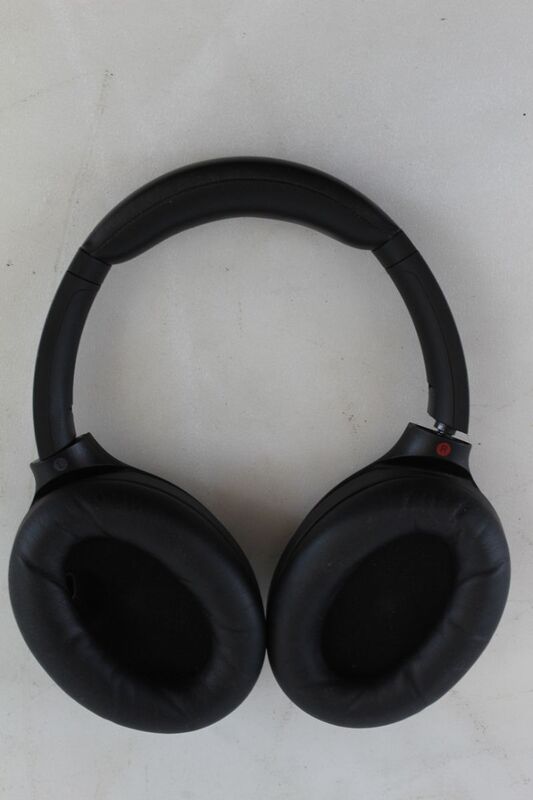 Sony WH-1000XM4 Over Ear Kopfhörer Bluetooth Noise Cancelling Faltbar Schwarz - 4548736112117