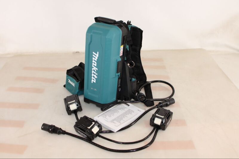 Makita Rückentragbare Akku-Bank 4x18V Akku Ladebank 432Wh Li-ion 5,7kg - 88381548588