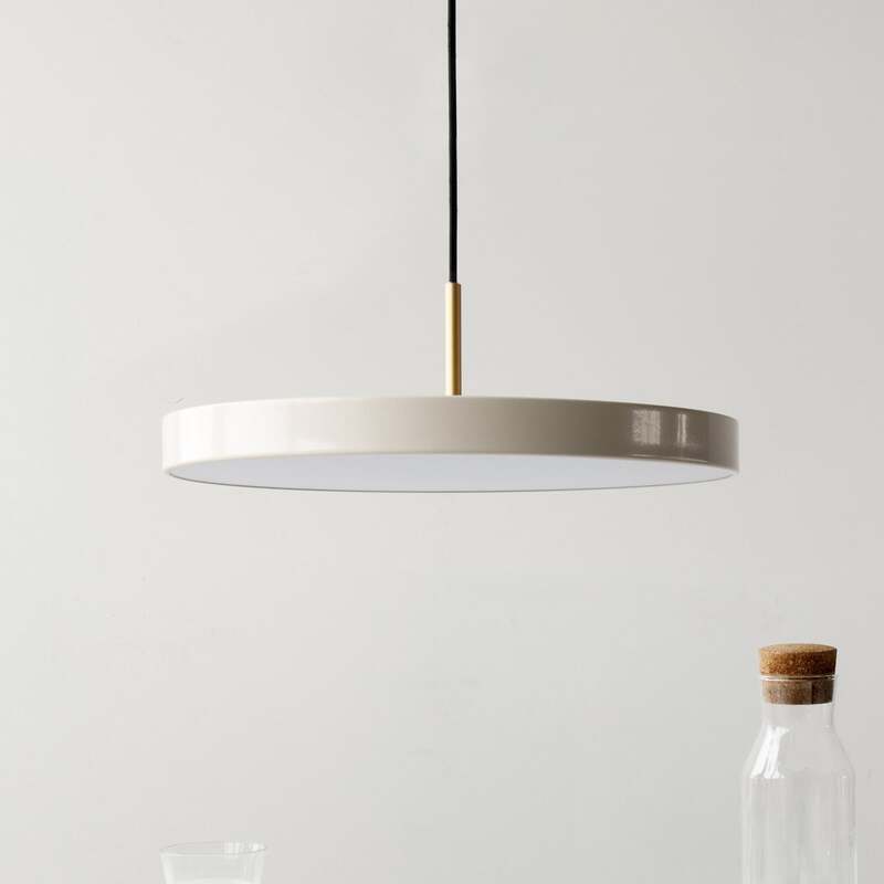 UMAGE Pendelleuchte Hängeleuchte Asteria Medium LED dimmbar creme messing Ø 43cm - 5710302021706