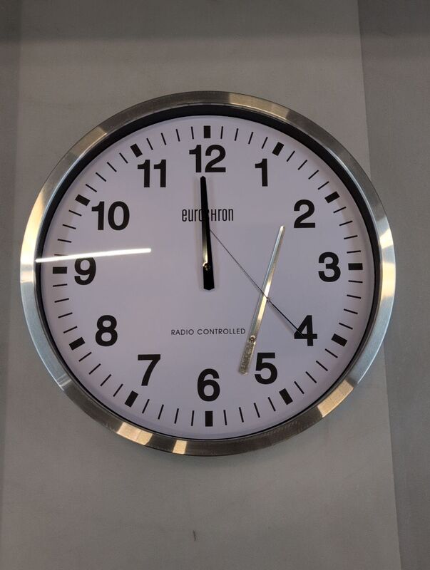 Eurochron Wanduhr Funk Wanduhr Silber analog 50.7cm Designer Wanduhr 63mm - 4016138839265