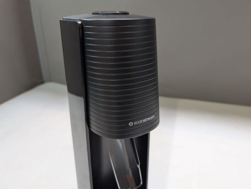 Sodastream Wassersprudler Terra schwarz Sprudler Getränkesystem mit CO2-Zylinder - 7290113763784