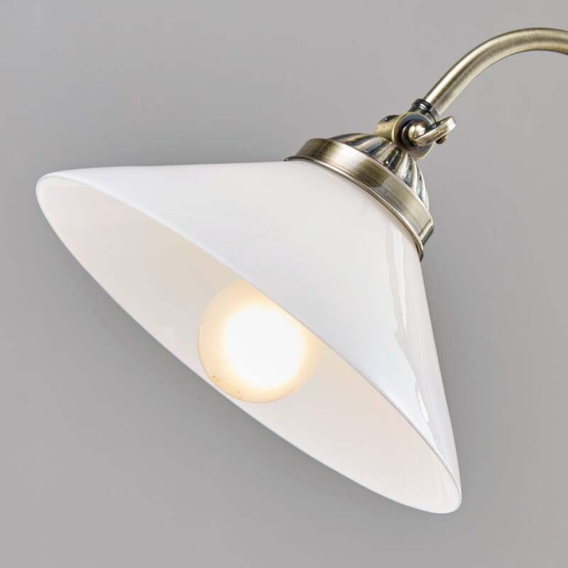 Lindby Tischlampe Otis LED Lampe höhenverstellbar altmessing Glas 60,5cm E14 - 4251096525113