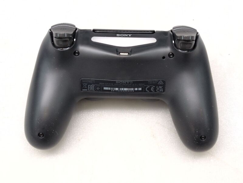 Sony Dualshock 4 Wireless Gamepad schwarz für PlayStation 4 mit Touchpad - 0711719870050