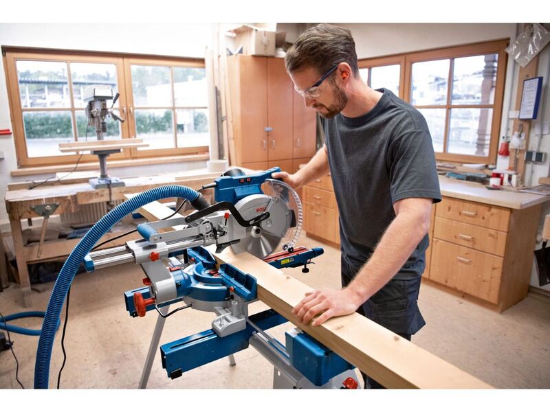 Bosch Professional Kapp- und Gehrungssäge GCM 305-254 D 1.500 W 2 x Sägeblatt - 4053423254044