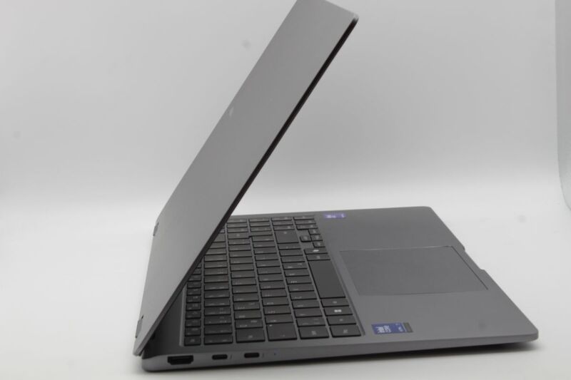SAMSUNG Galaxy Book5 360 Laptop 15,6 Zoll Intel Core Ultra 7 32 GB RAM 1 TB - 8806097191070
