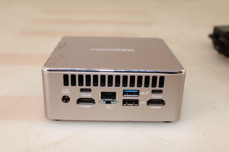GEEKOM Mini PC A5 AMD Ryzen 5 7430U 8 GB RAM 256 GB SSD Windows 11 Pro silber - 4064161476360