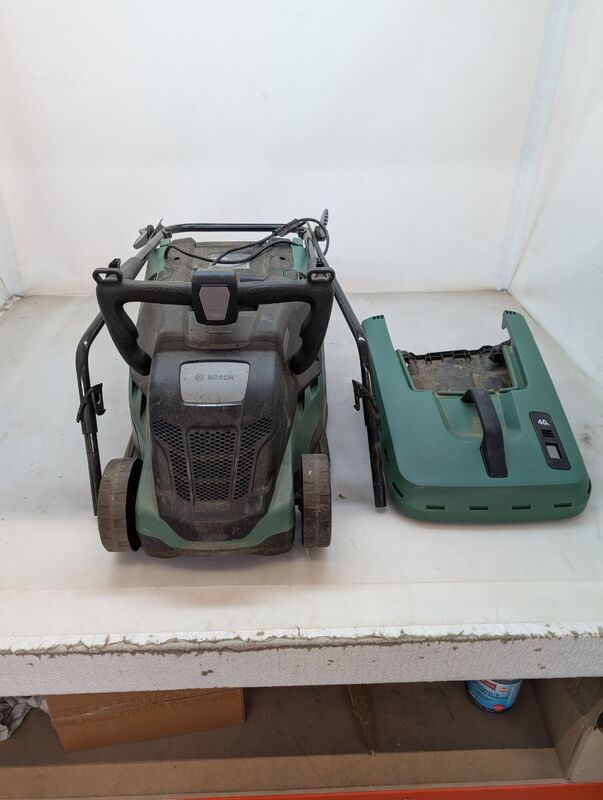 Bosch UniversalRotak 450 - Push Lawn Mower - 35 Cm - 2 Cm - 7 Cm -... - 4059952526454
