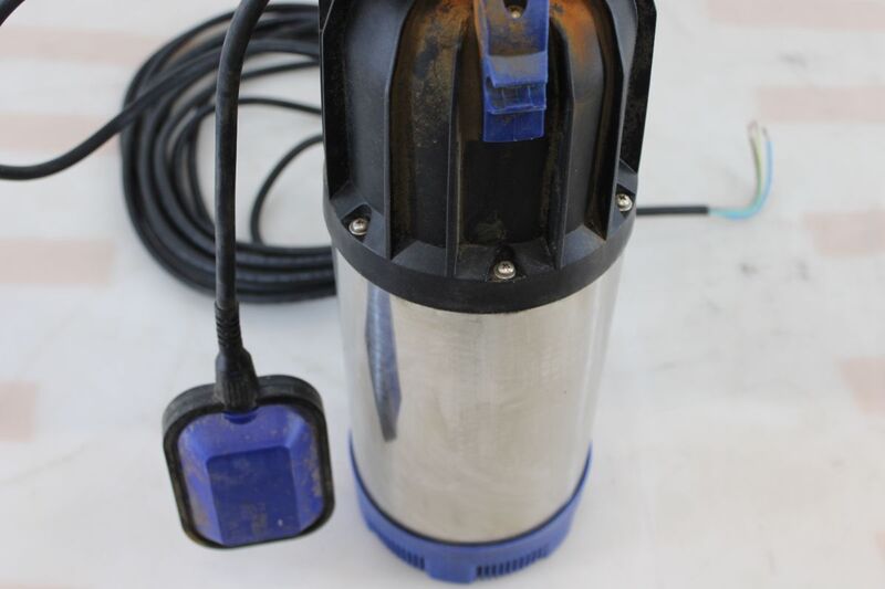 Renkforce Tauchpumpe Gartenpumpe RF-3523714 Wasserpumpe 6500l/h 40m Förderhöhe - 4053199571024