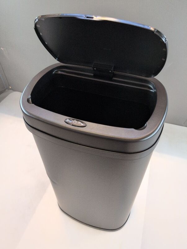 Rechteckiger Mülleimer mit Sensor Automatischer Abfalleimer 60 L schwarz - 4260565529811