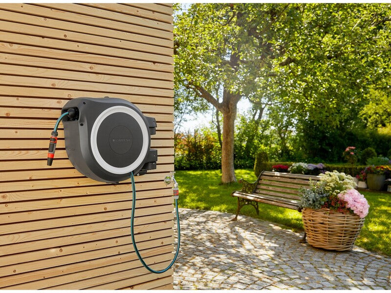 Gardena Wand-Schlauchbox RollUp M/L 25m Gartenschlauch mit Reinigungsspritze 79m - 4066407032460