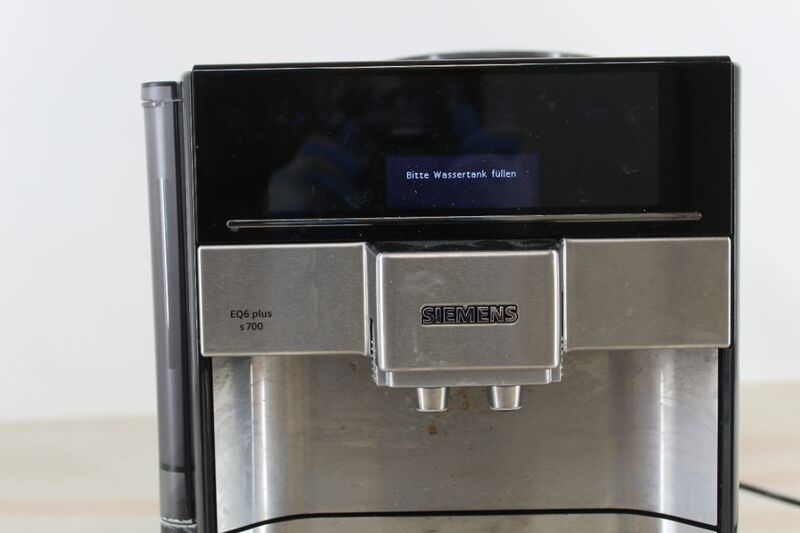 Siemens Hausgeräte Kaffeevollautomat EQ 6 plus S700 Edelstahl 300g 1,7l 1500W - 4242003858851