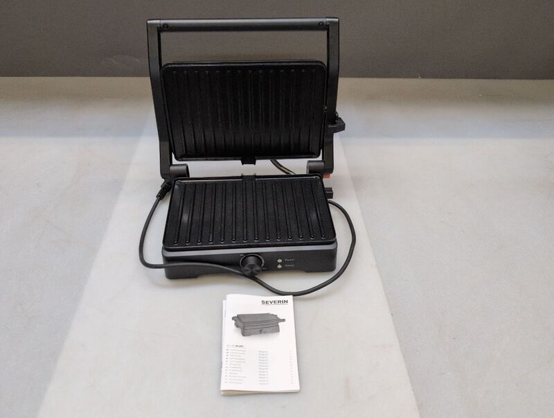 SEVERIN Multigrill KG 2391 Grillgerät Schwarz Beschichtet 230°C 2 Platten Grill - 4008146047367