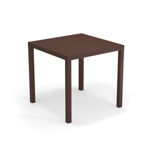 B-Ware Emu Nova Tisch Esstisch Gartenmöbel braun 80x80cm Outdoor stapelbar SIEHE TEXT