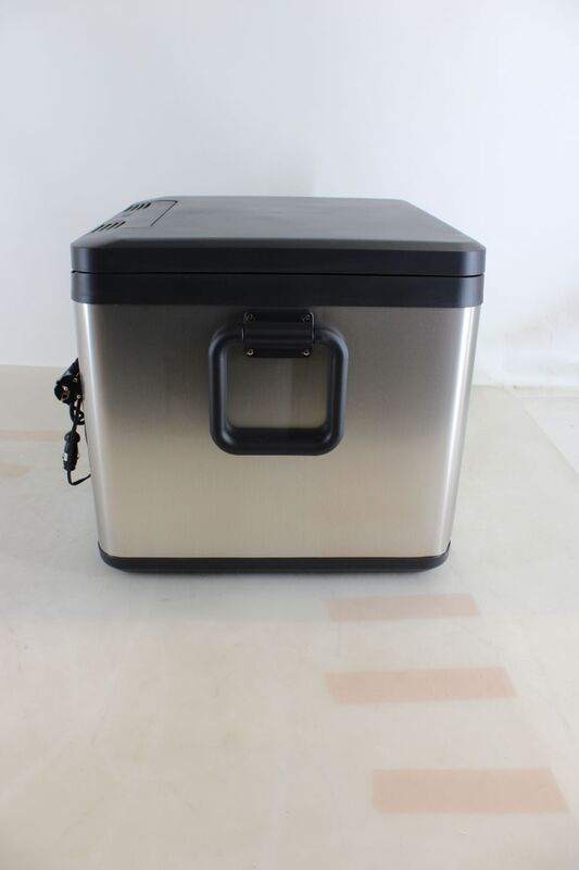 Dometic CK2 45 Hybrid Kühlbox 43L tragbar schwarz/silber für Camping und Zuhause - 6975399590460