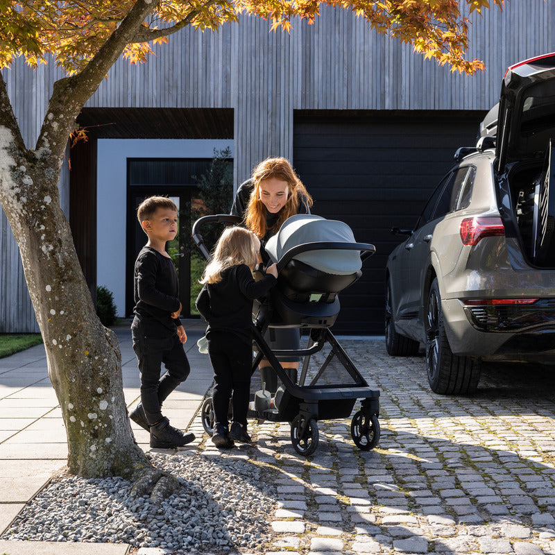 Thule Babyschale Maple Autositz Gruppe 0+ Drehfunktion Mid Blue Sonnenschutz - 0197074000071