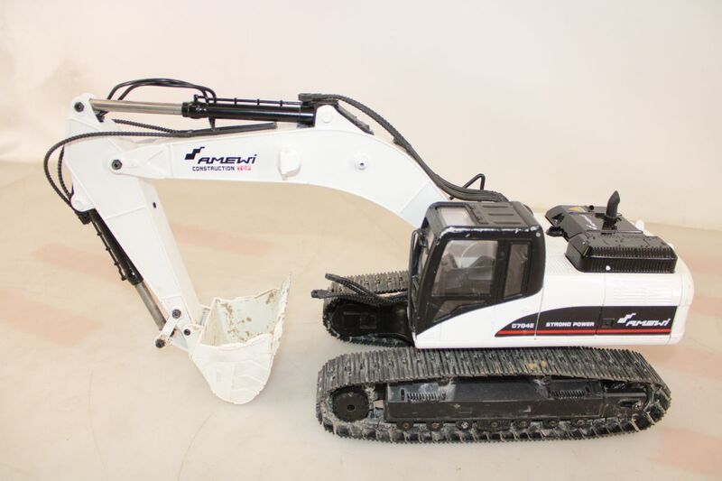 Amewi RC Funktionsmodell Bagger Vollmetall 1:14 Elektro Modellbau inkl. Akku - 4260631422473