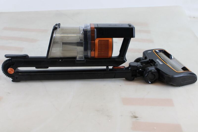 Shark Akkusauger Zyklonstaubsauger beutellos schwarz orange 2-in-1 4kg 0,7l - 0622356242950
