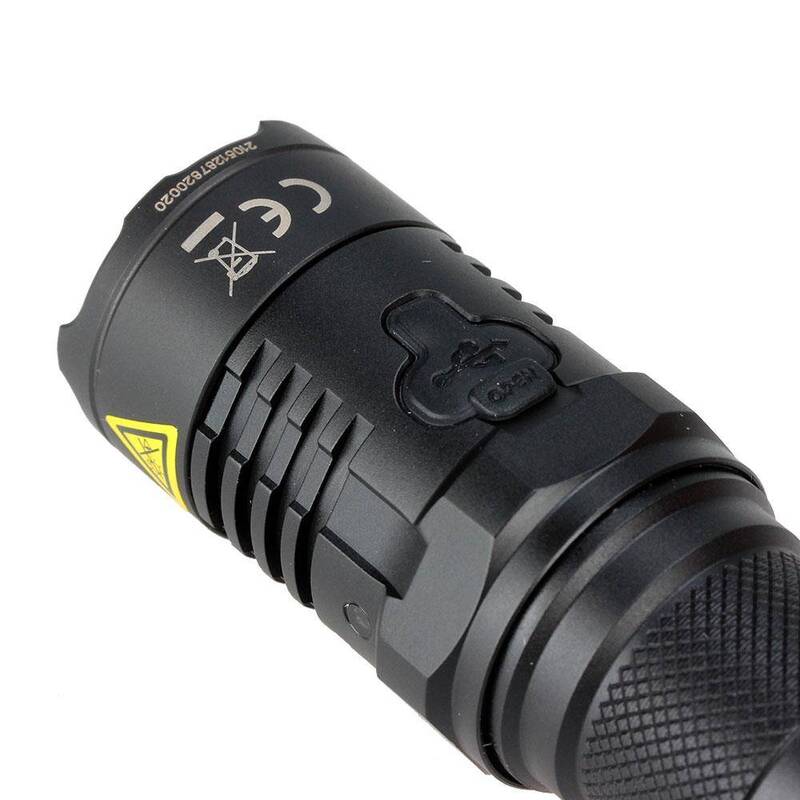 Nitecore P20i UV Taschenlampe 1800 Lumen IP68 337m Leuchtweite Schwarz - 6952506406616