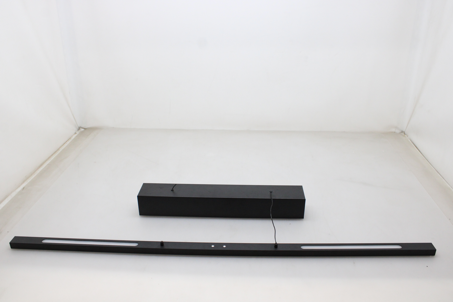 Steinhauer Led Hängelampe Bande Up/Down Schwarz 120 Cm Cct Dimmer Defektware D-Ware - 8712746175813