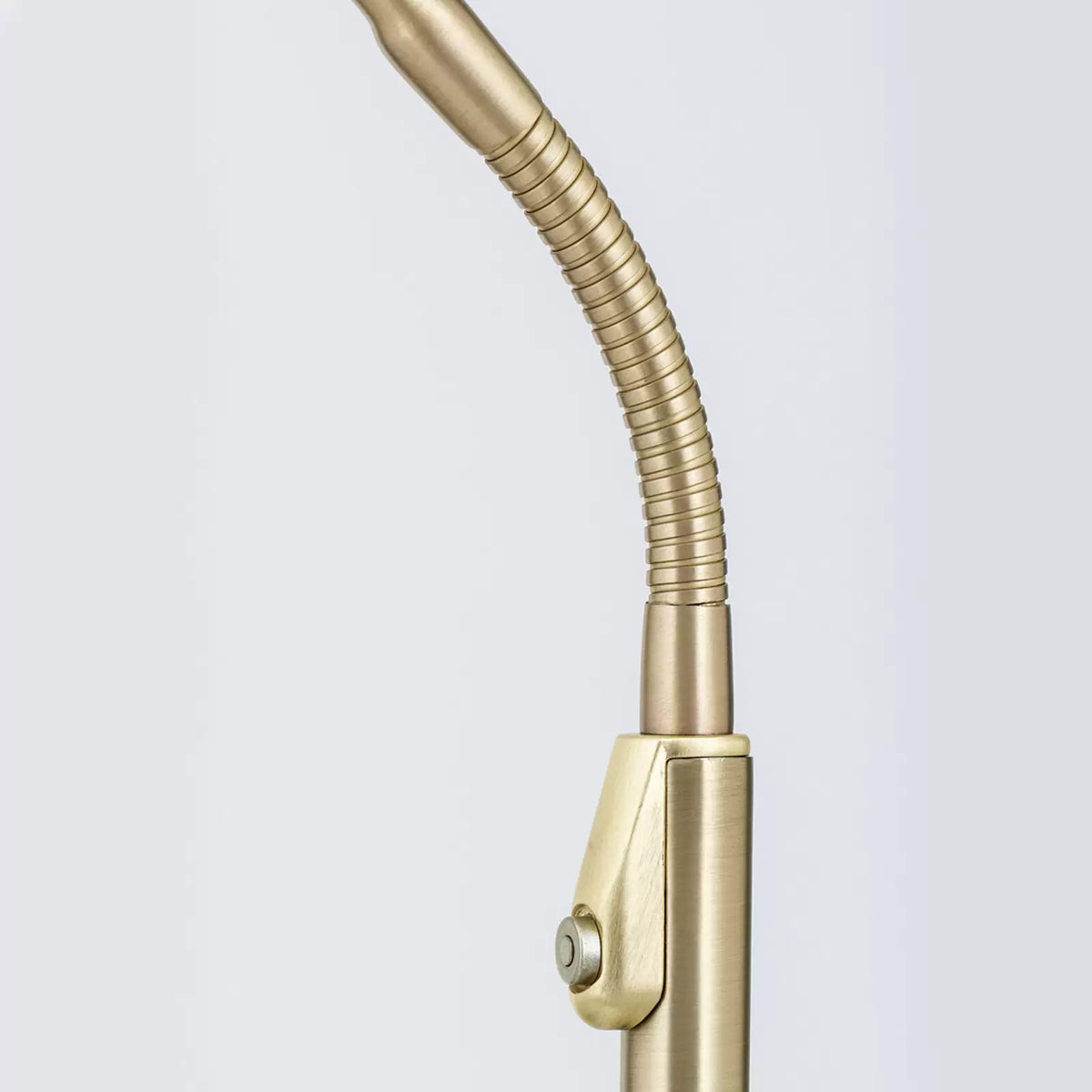 ORION Stehlampe Standleuchte LED messing matt Lichtfarbe wechselbar Stahl Cobra - 9003090257478