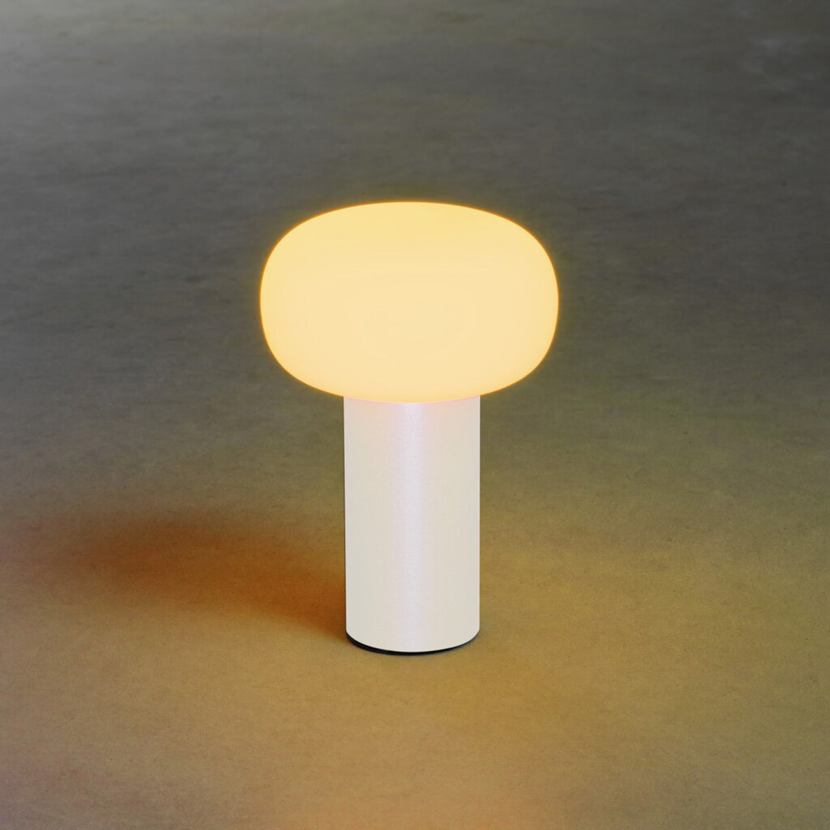 Antibes LED Tischleuchte Terrassenleuchte Akku RGBW Glas Aluminium weiß IP54 - 7318308262529