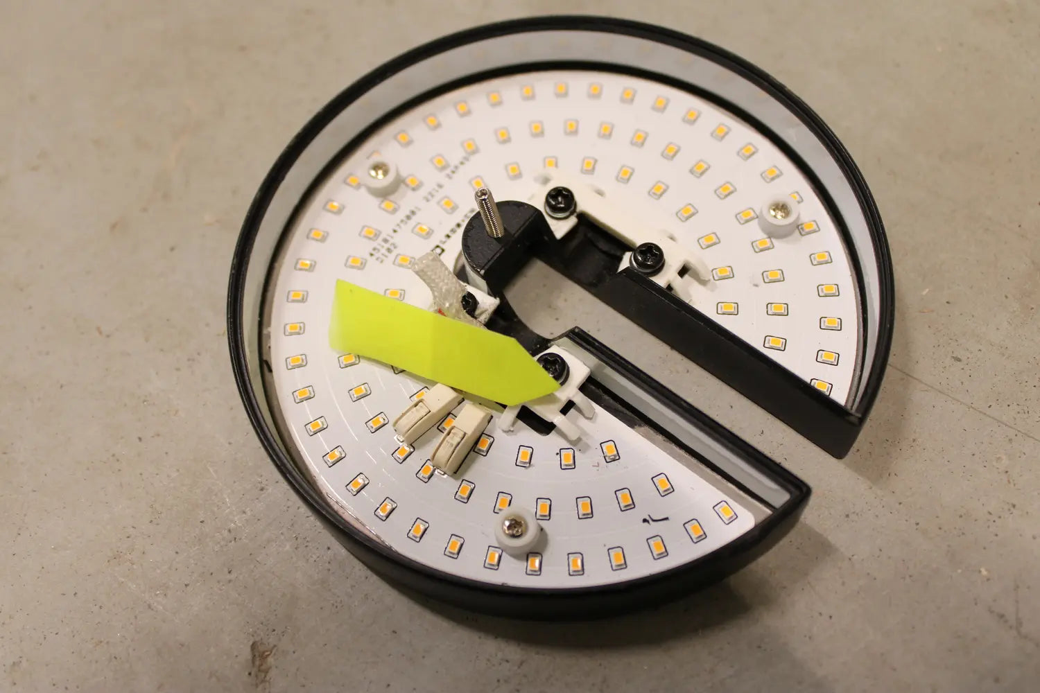 D-Ware Leds C4 Led Hängeleuchte Invisible Triplex Hängelampe Leuchte 2.700 K Defektware - 8435526865055