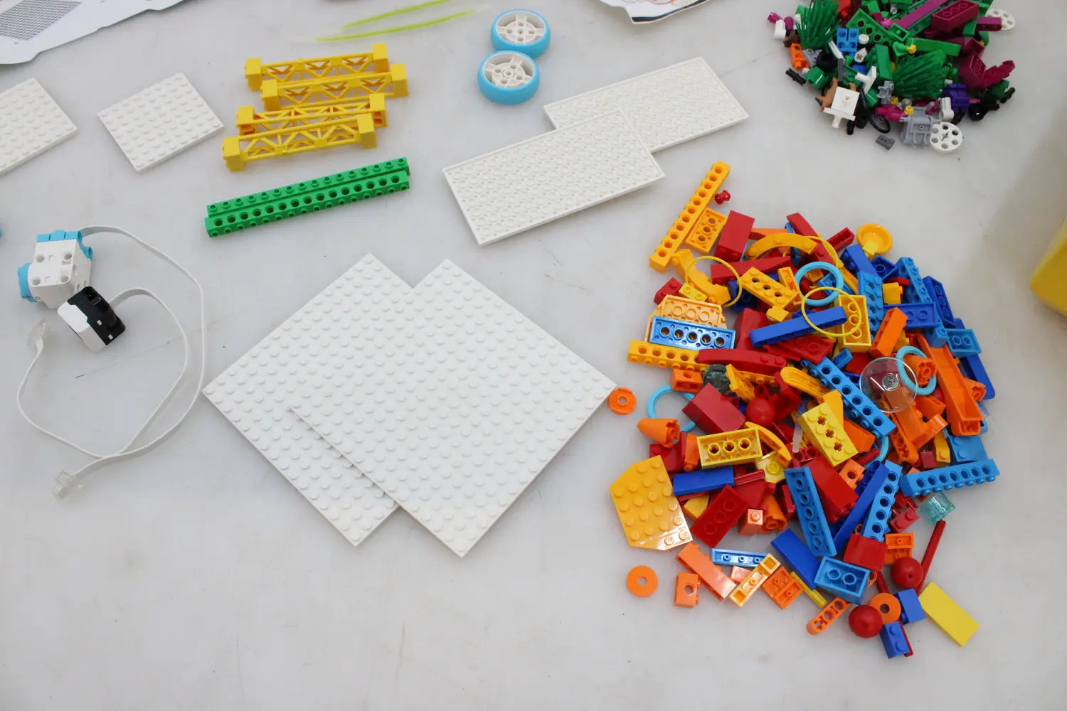 B-Ware Lego Education Spike Essential Set Basis Set Legoset Bausteine Siehe Text/Foto - 5702016677591