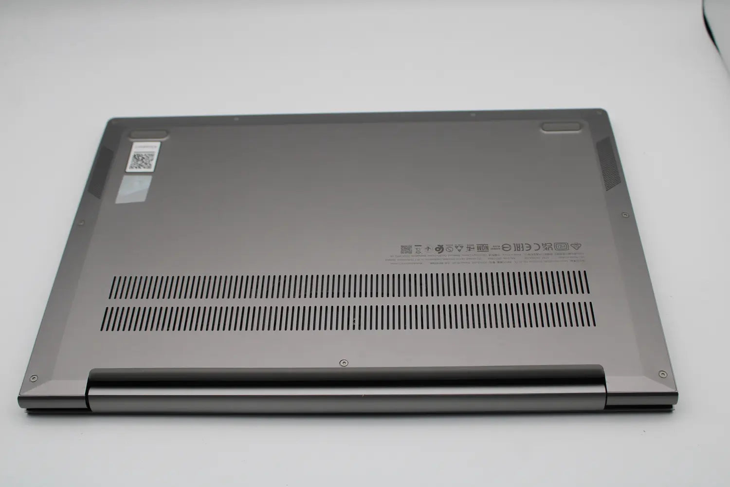 C-Ware Lenovo Think Book 20 V900 A7 Ge Notebook 13.3" Core I5 1135 G7 512 Gb Ssd 16 Gb Lpddr4 X - 196118360089