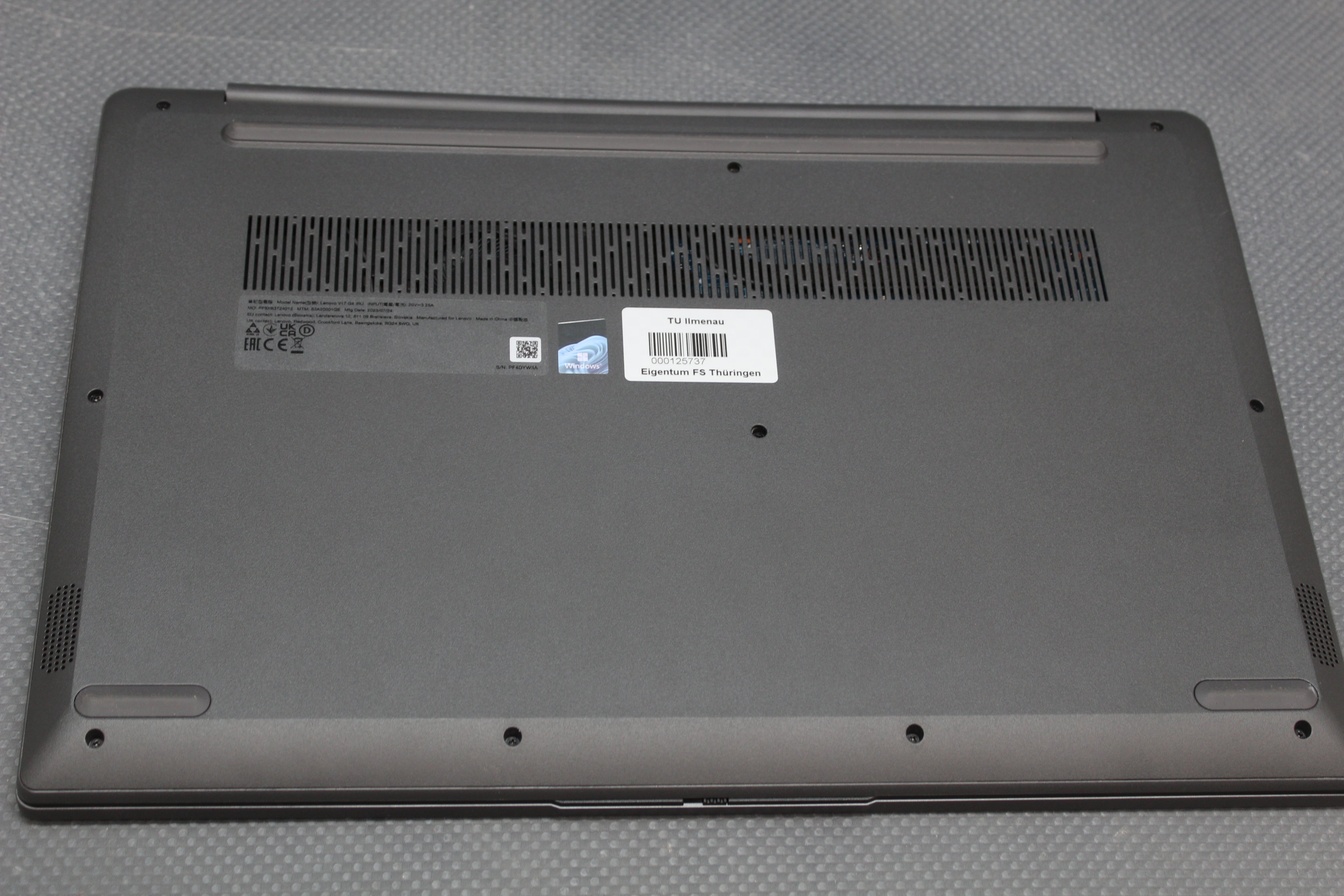 Lenovo Notebook Laptop Intel Core i5 1335U 16GB RAM 512GB SSD SIEHE TEXT/FOTO - 0196803887037