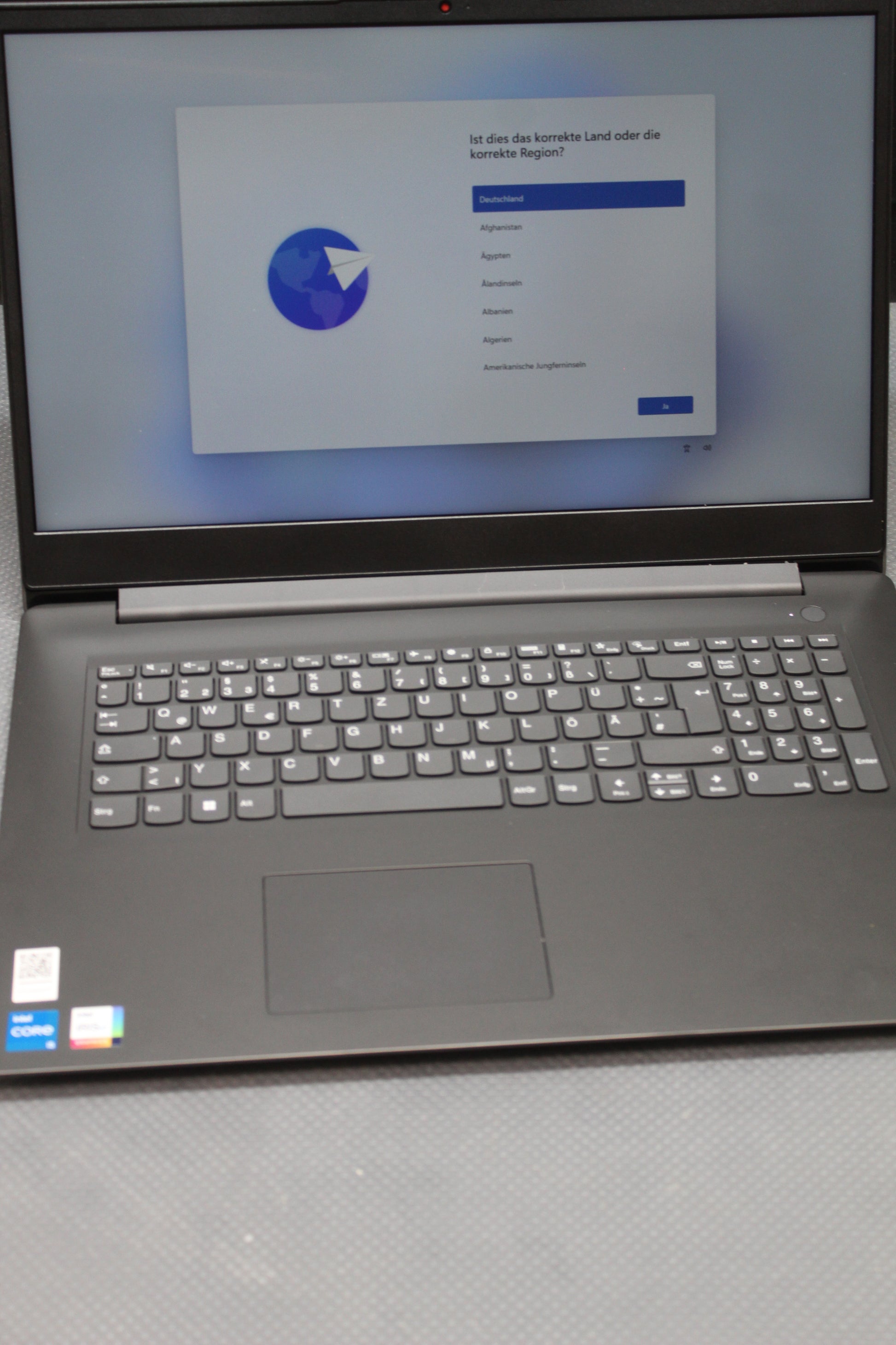 Lenovo Notebook Laptop Intel Core i5 1335U 16GB RAM 512GB SSD SIEHE TEXT/FOTO - 0196803887037