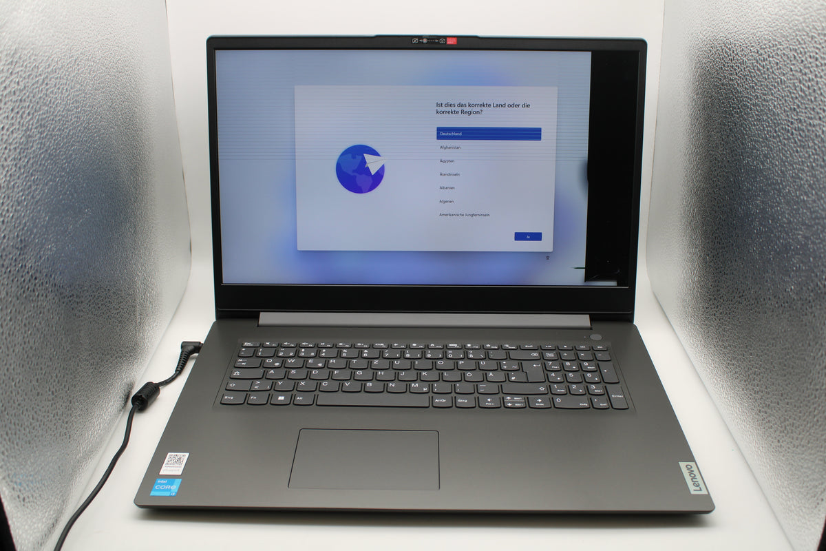 Lenovo Notebook V17-IRU 43.9 cm 17.3 Zoll Full HD Laptop 8GB RAM SIEHE TEXT/FOTO - 0196804063430