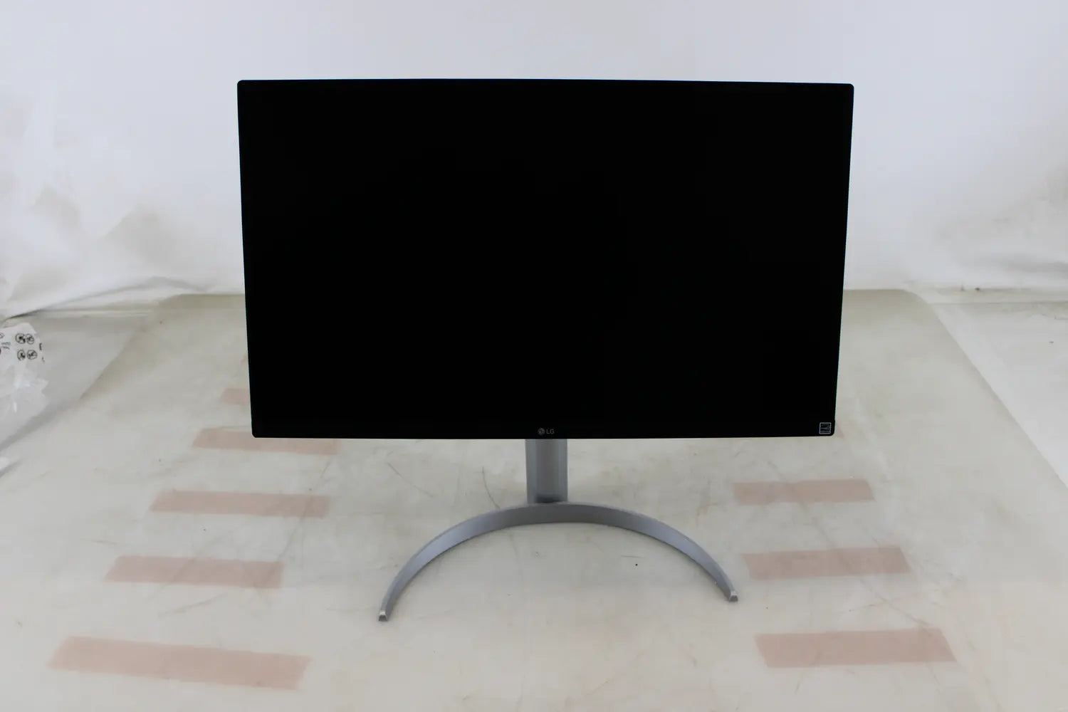 D-Ware Lg Monitor 27 Zoll Ultra Fine Arbeitsplatz Display Hdmi Display Port Defektware - 8806096366660