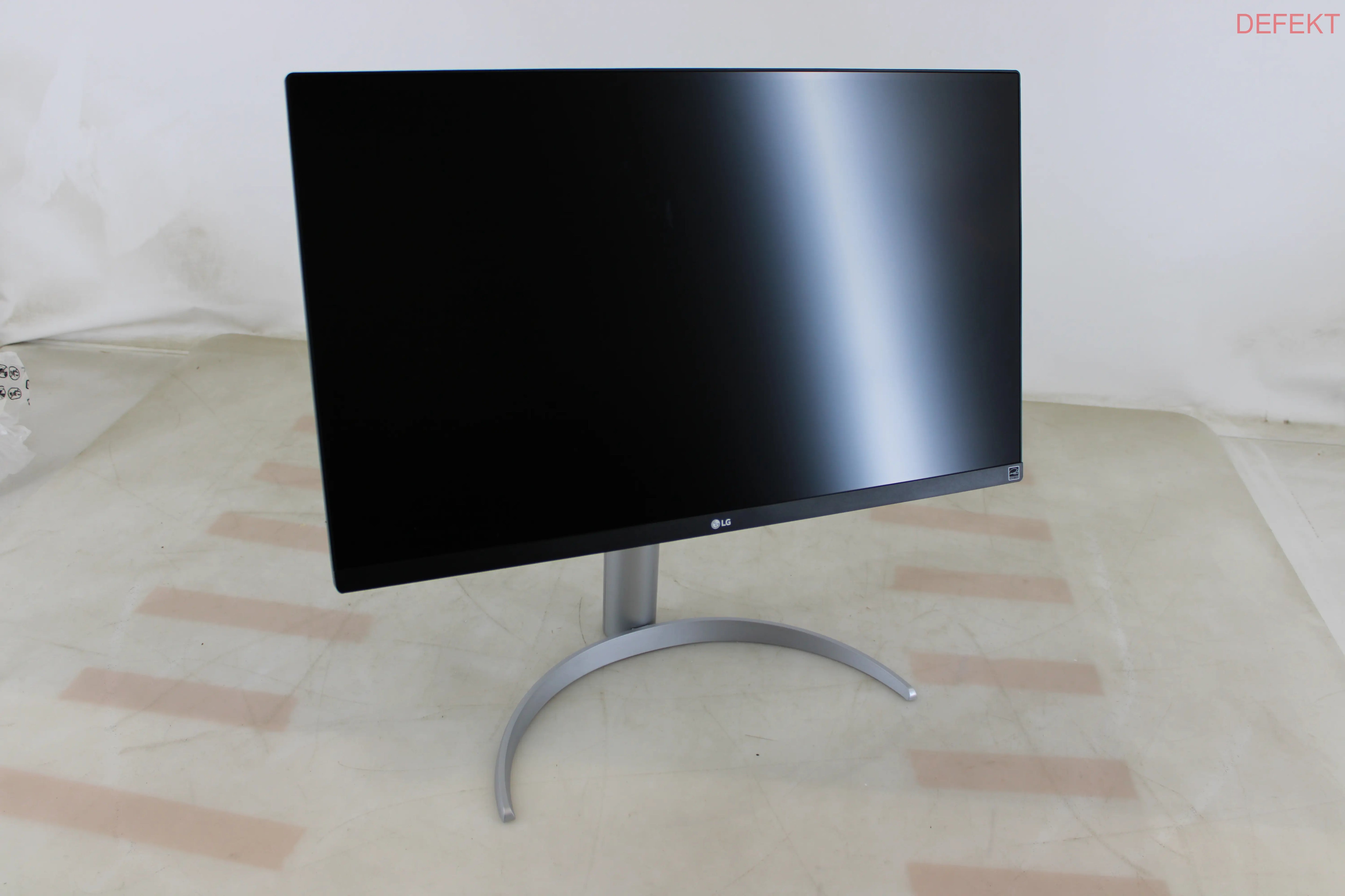 D-Ware Lg Monitor 27 Zoll Ultra Fine Arbeitsplatz Display Hdmi Display Port Defektware - 8806096366660