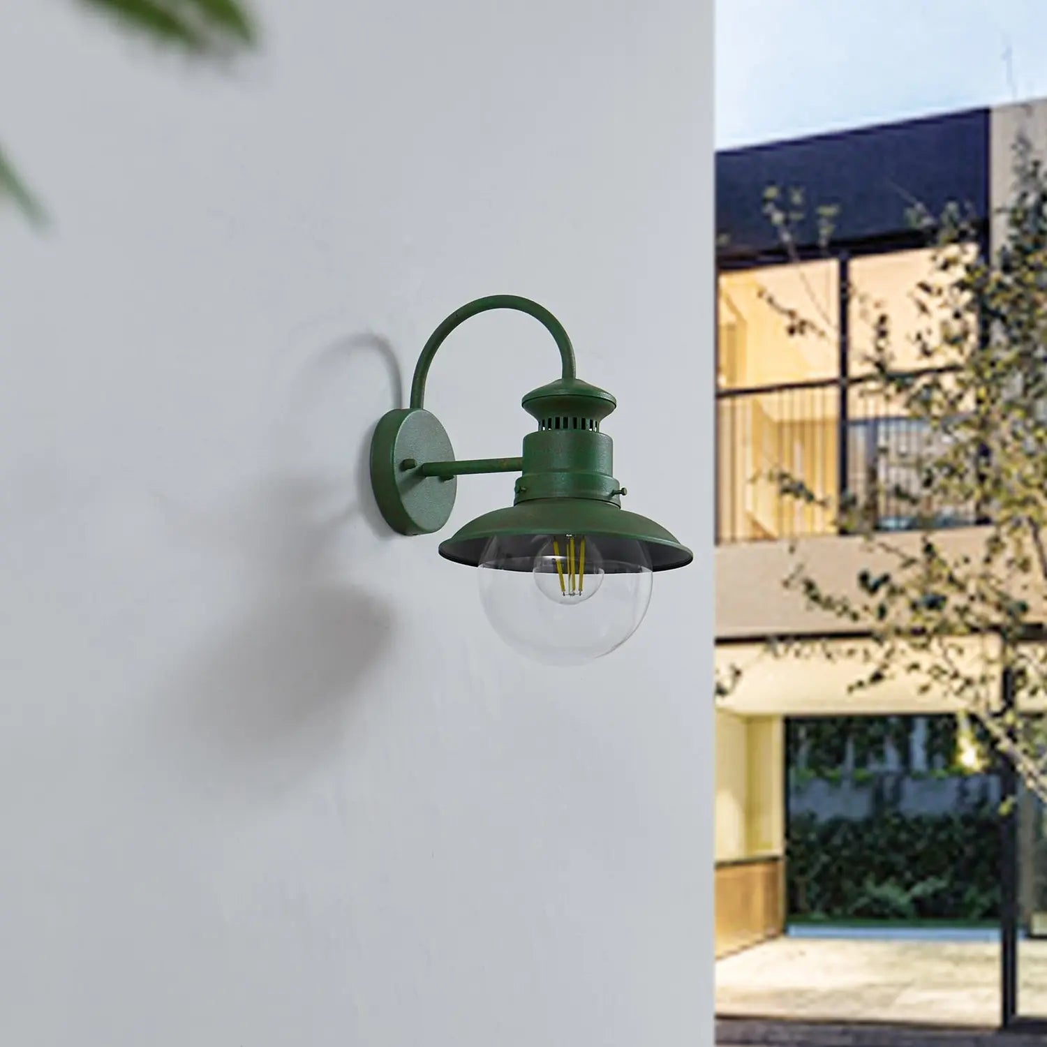 B-Ware Lindby Außenwandleuchte Außenlampe Celinor Grün Stahl E27 - 4251911786743