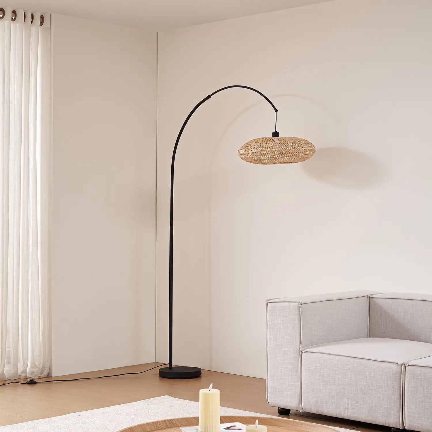 B-Ware Lindby Bogenleuchte Solvian Schwarz/Natur Bambus Metall Lampe Leuchte Spot - 4255830904288