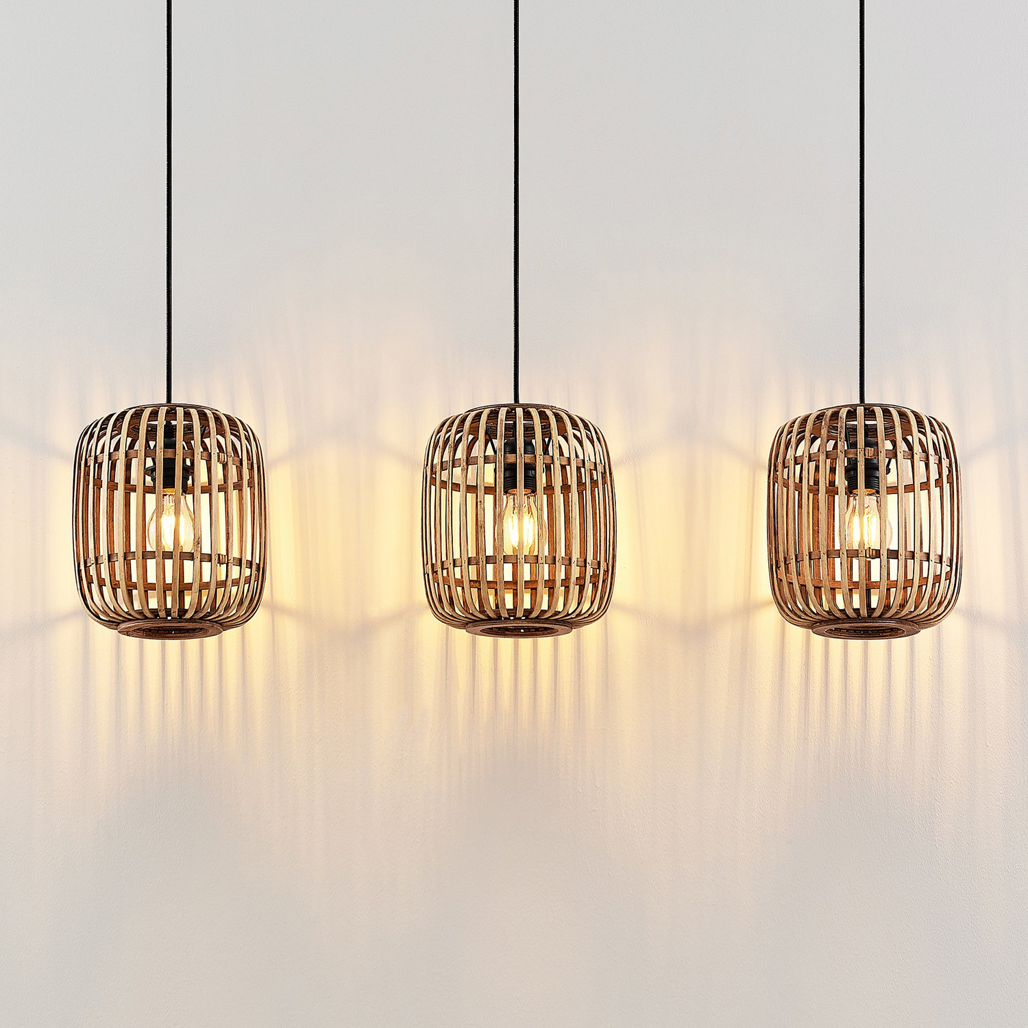 Suspension Lindby Canyana de qualité B, à trois lumières, E27, Na524