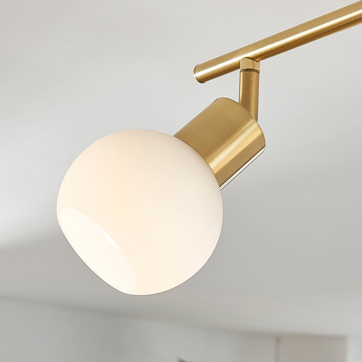 B-Ware Lindby Deckenleuchte Deckenlampe Elaina Messing Glas Opalglasschirme 4 Flam314 - 6291106553307