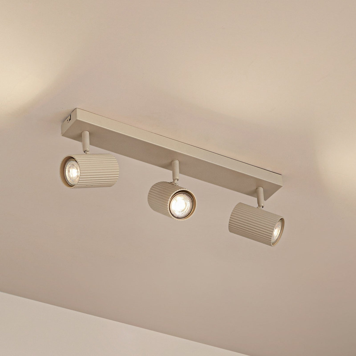 Lindby Deckenspots Strahler Kardis beige 3-flammig Metall GU10 LED Beleuchtung - 4255830903991