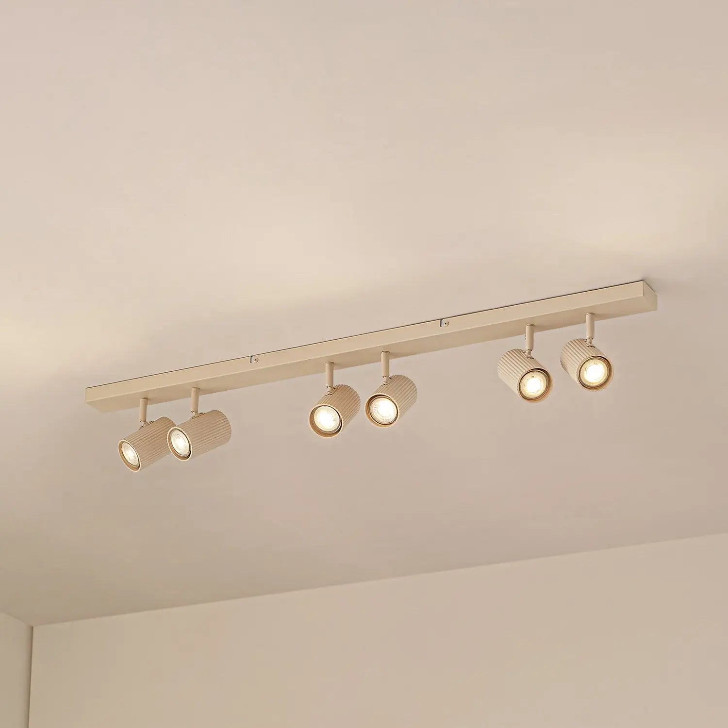B-Ware Lindby Deckenspots Spotleuchte Kardis Beige 6 Flammig Metall Led Gu10 100 Cm720