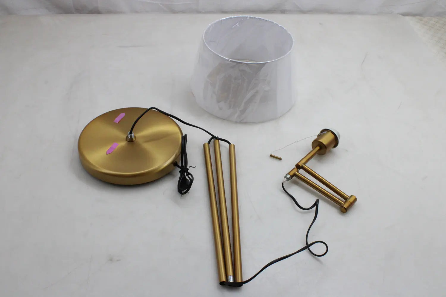 B-Ware Lindby Ismene Stehleuchte Lampe Stehlampe Arm Schwenkbar Wohnzimmer Siehe Text - 4251911771282