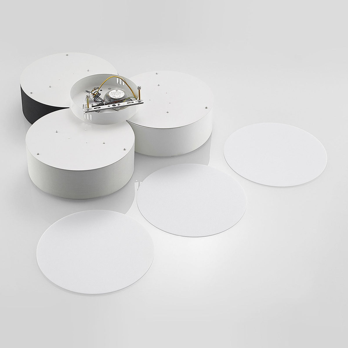 Lindby Janita LED-Deckenlampe Deckenlampe Deckenlicht Wohnzimmerleuchte 3-fl. - 4251911713800