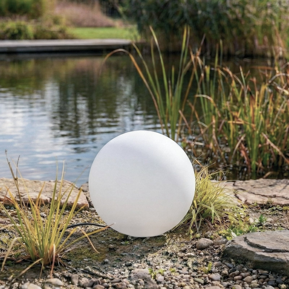 Lindby Kugelleuchte Außenleuchte Gartenleuchte Valyra Weiß Erdspieß Kunststoff - 4255830910425