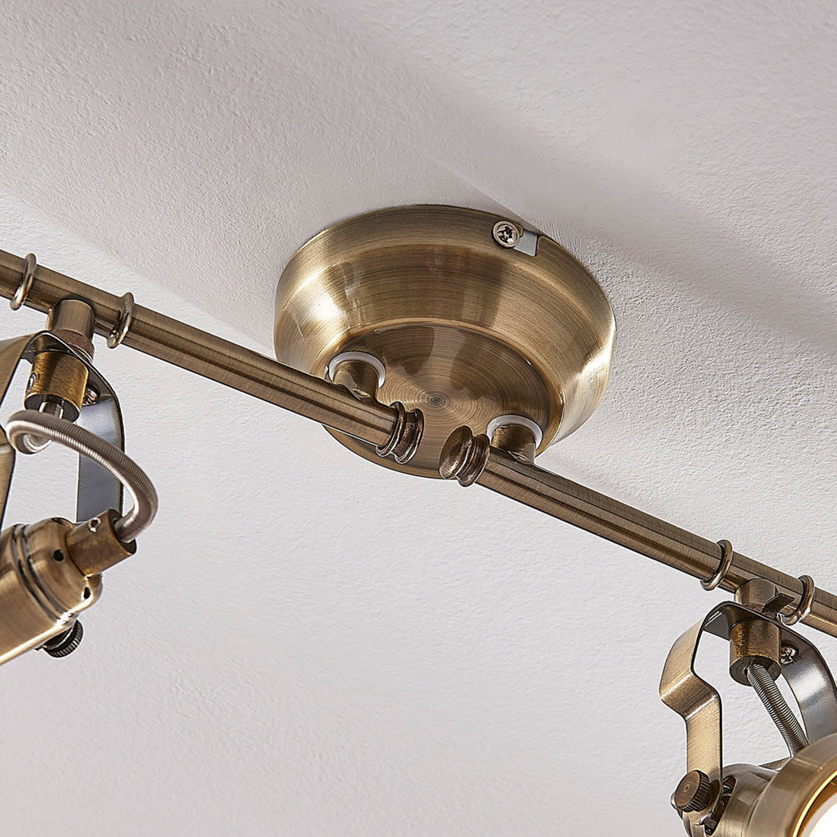 Lindby Deckenlampe Perseas Hängelampe Deckenstrahler Lampe GU10 altmessing - 4251096502428