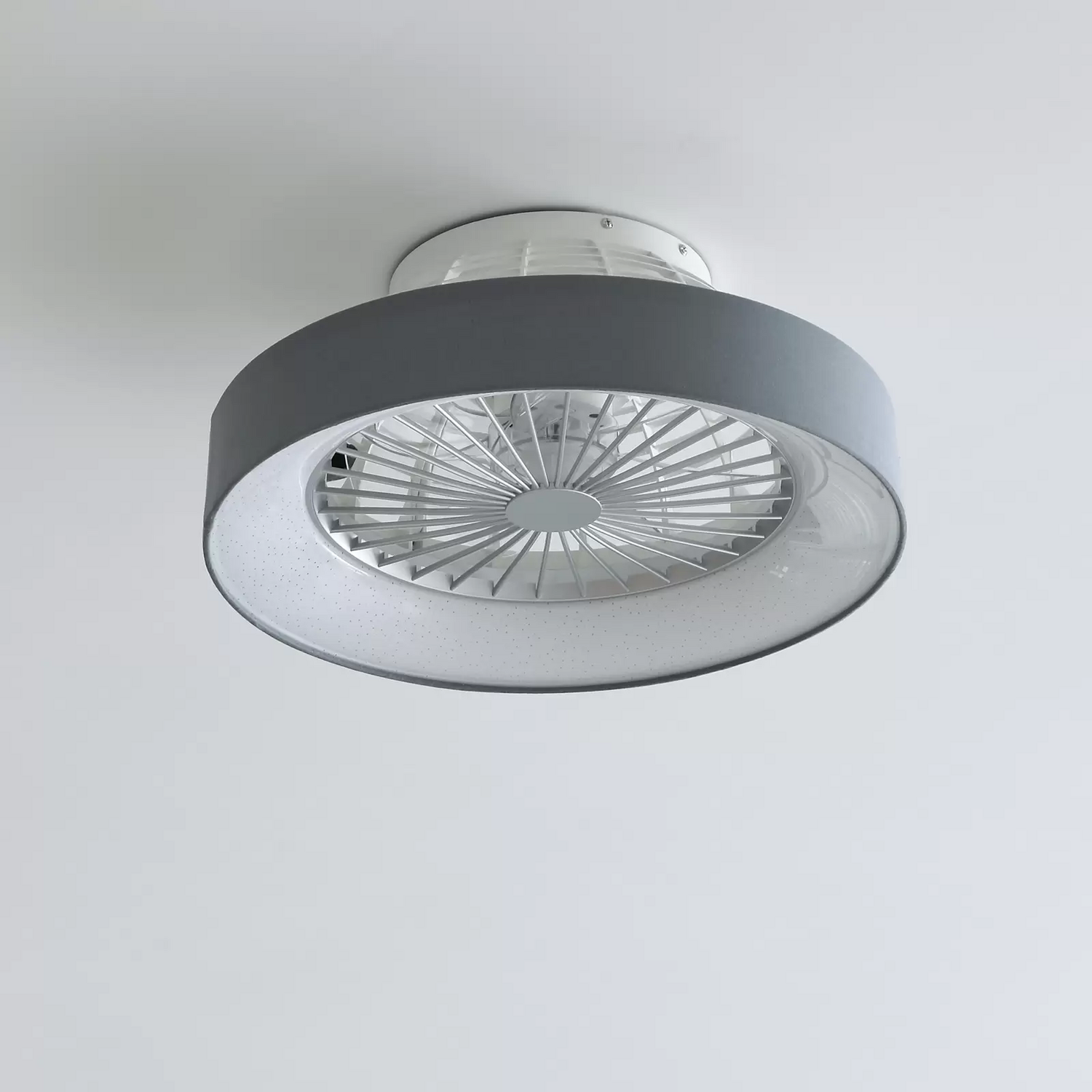 B-Ware Lindby Deckenventilator Mit Licht Mace Grau Weiß Led 47 Cm Ventilator 2752 Lumen - 4251911780253