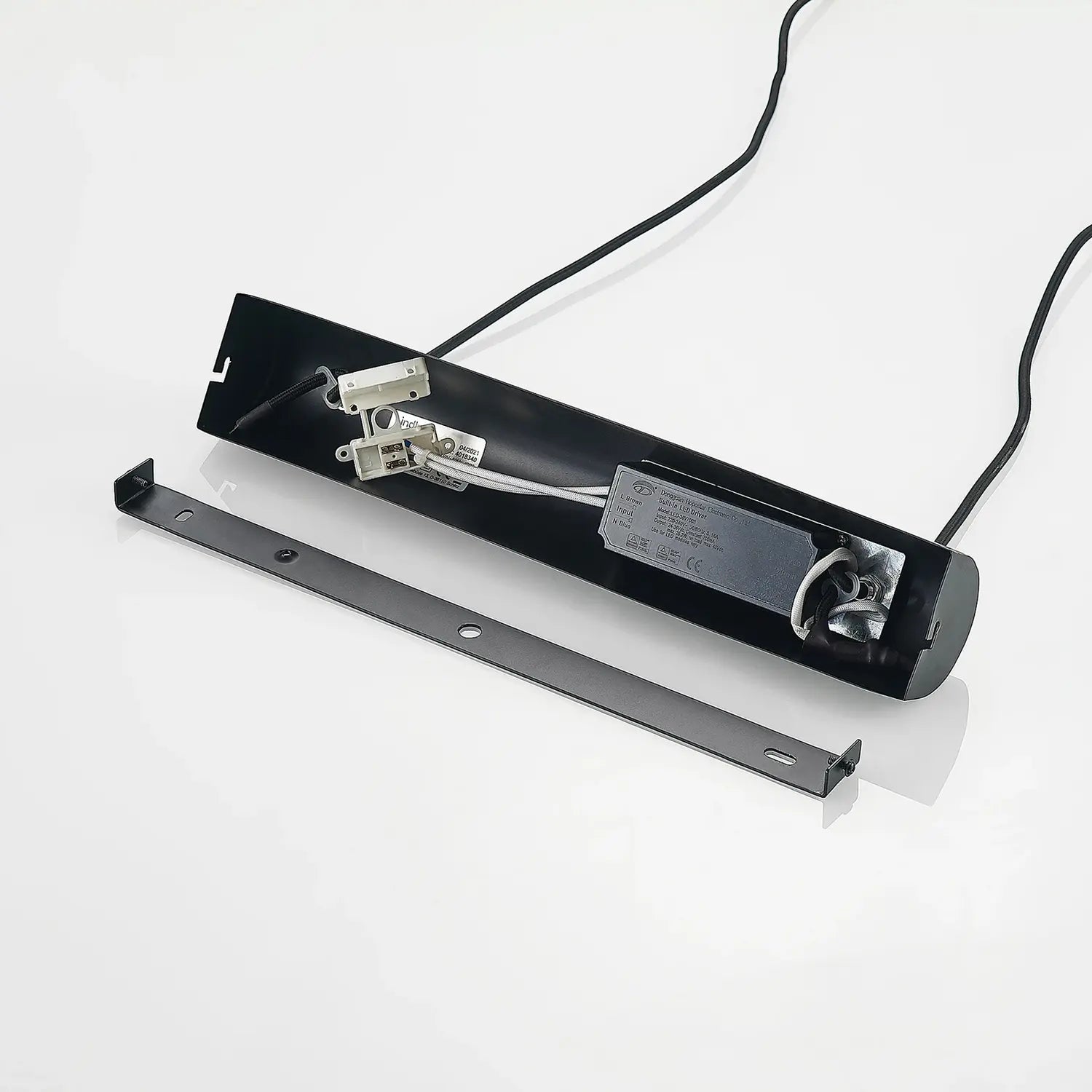 B-Ware Lindby Hängeleuchte Pendelleuchte Led Nekala Eukalyptusholz L120cm Siehe Text - 4251096597868